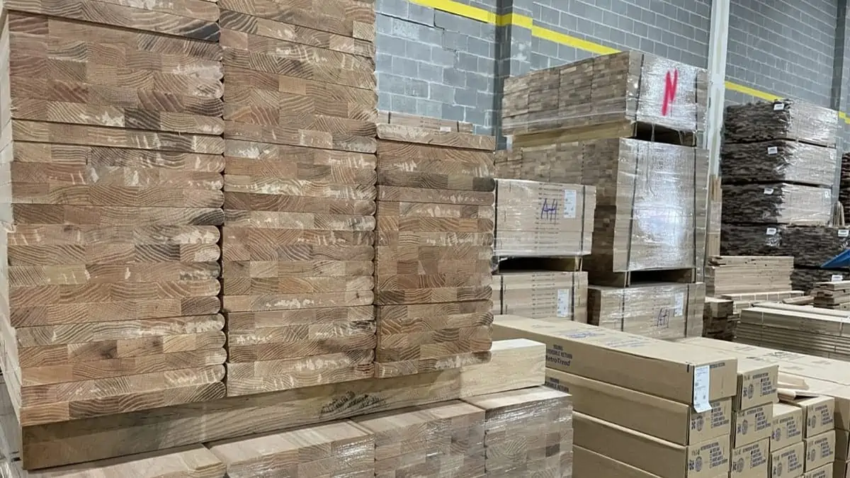 The 5 Key Differences Between Red Oak and White Oak Flooring